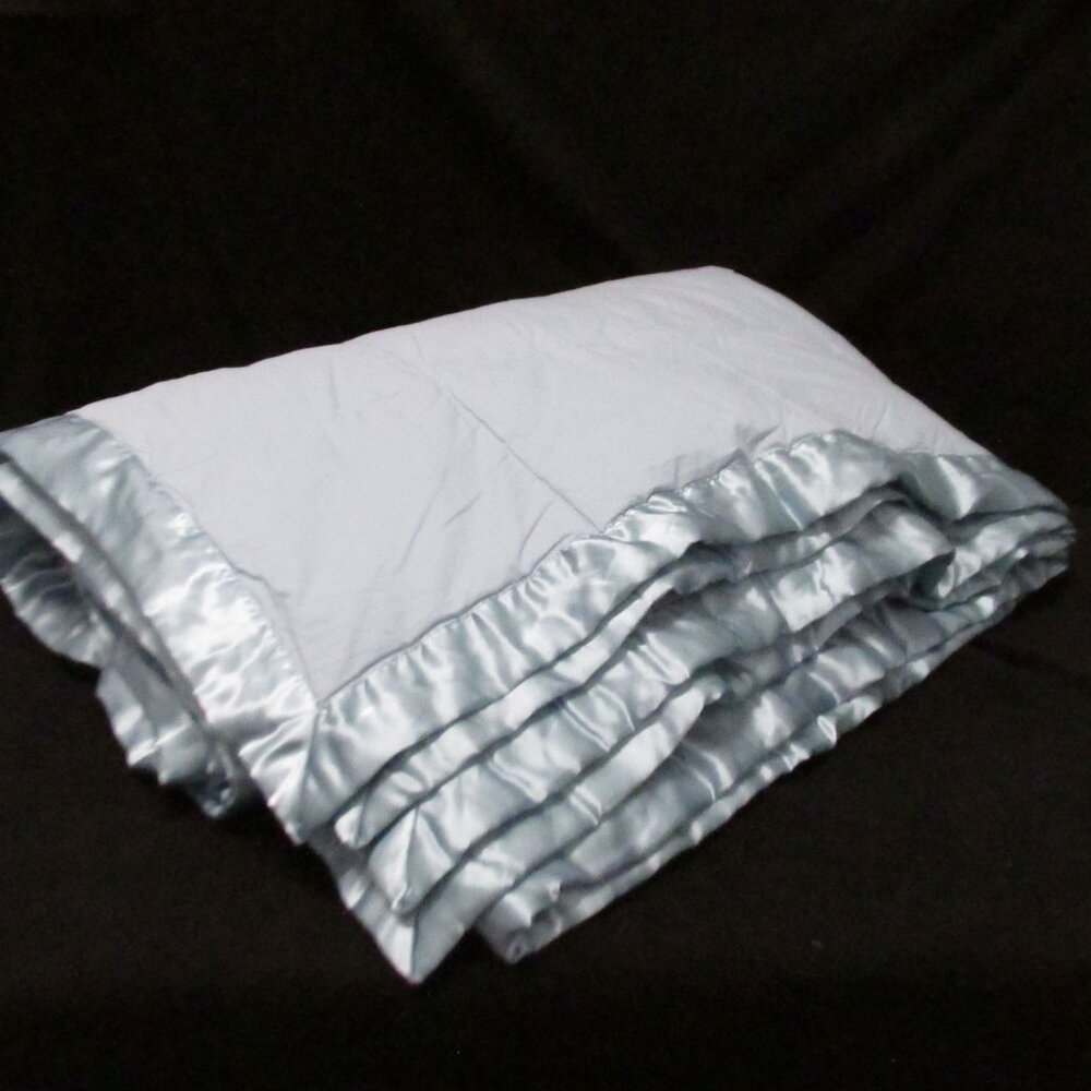 King Lightweight Down Duvet Blue Box Pleat 100 x 92